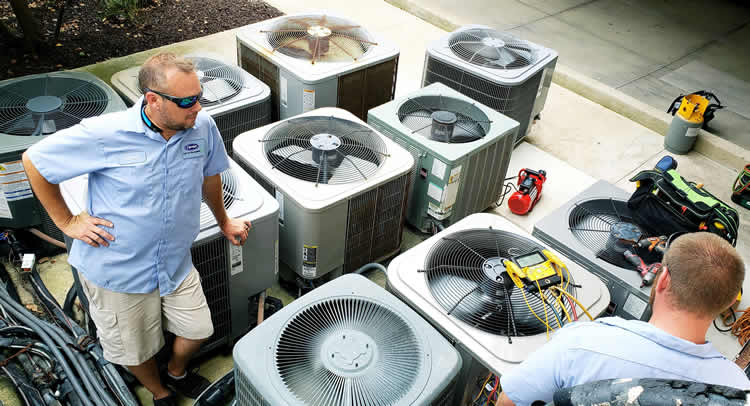 two guys stumped over servicing an air conditioner that is rusted and not working properly and t20 en2gb8 750